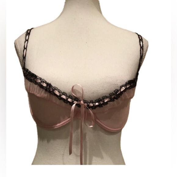 Victoria's Secret Other - Victoria’s Secret 34 C bra Pink Sz 34C
